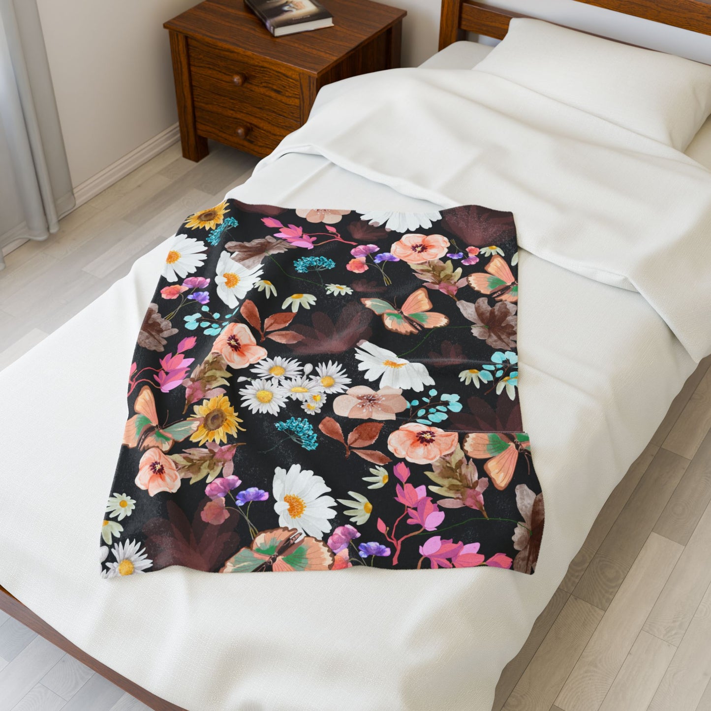 Velveteen Plush Blanket - Flower Print Cozy Home Décor and Gift for Her